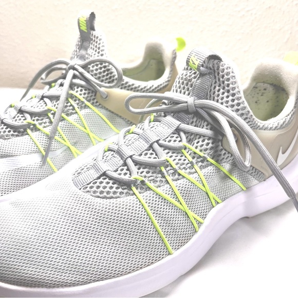Nike Darwin Women’s Running Shoe 819959-001 - Picture 6 of 7